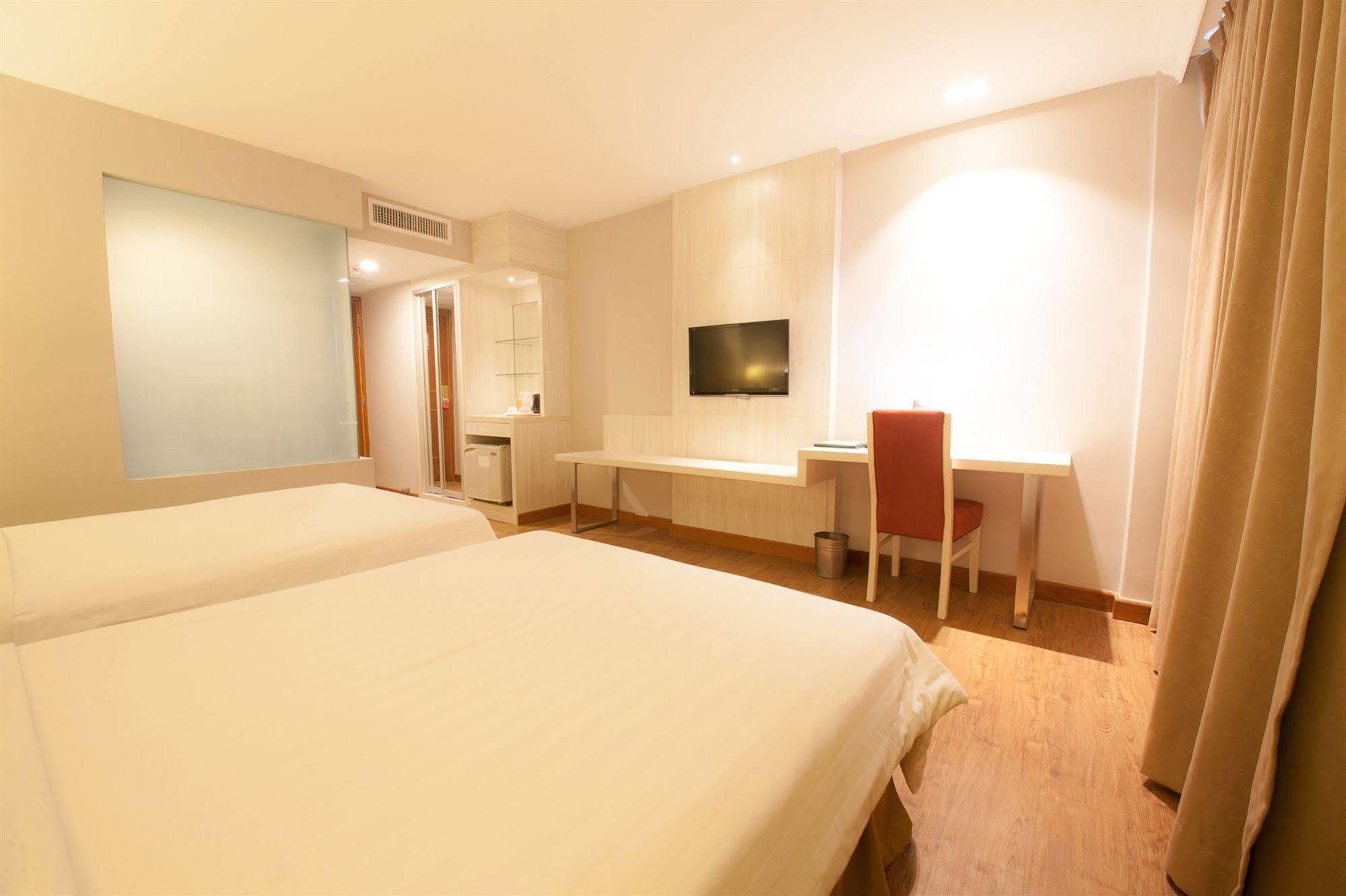 Hotel Malaysia Τζωρτζ Τάουν Εξωτερικό φωτογραφία